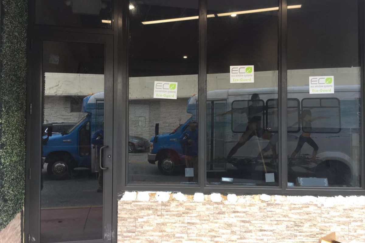 Boca Raton retail storefront with new commercial glass installation
