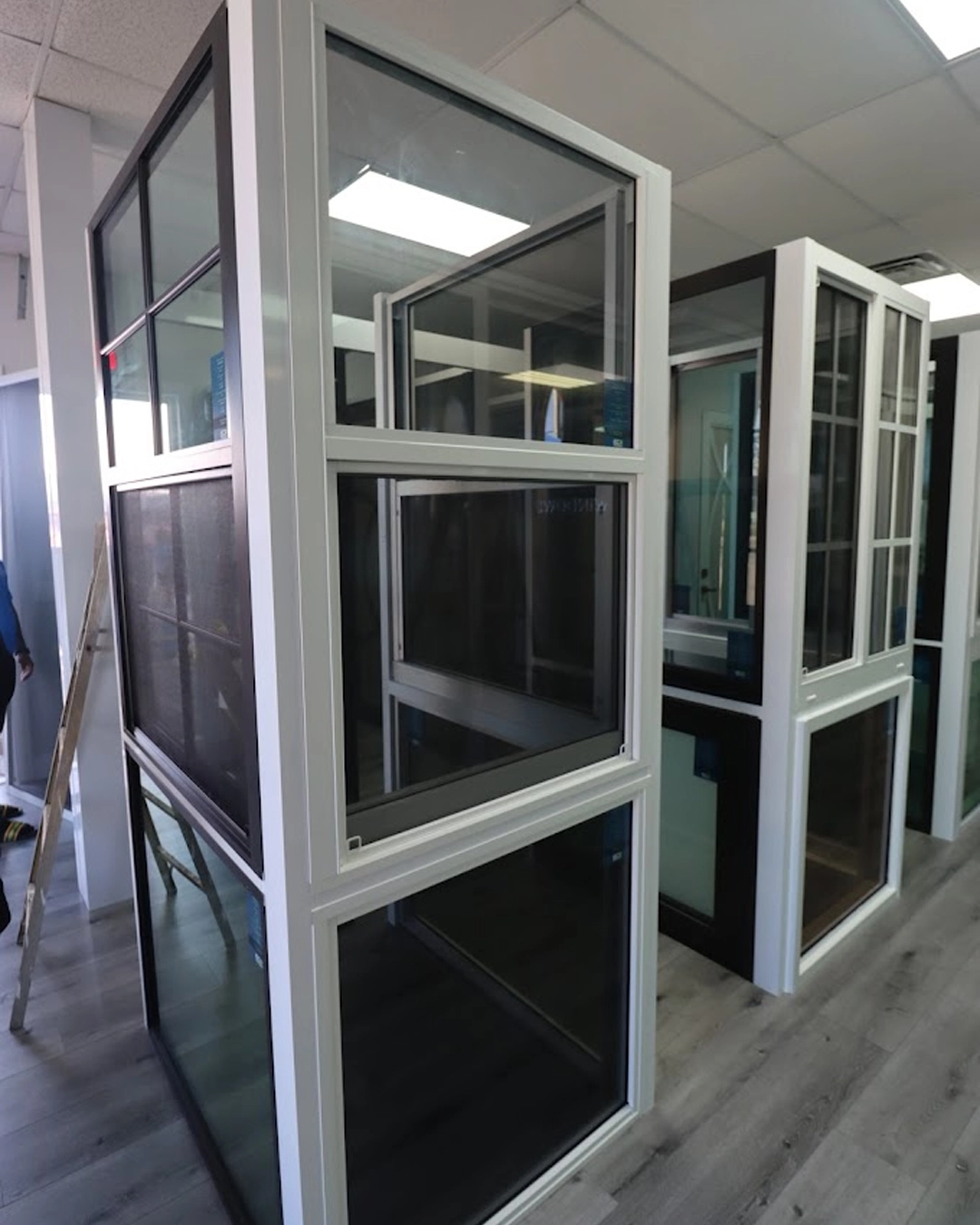 AA Glass & Windows Cape Coral showroom details